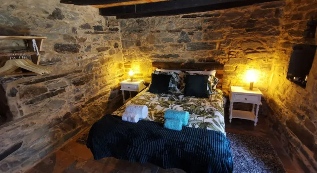 400 Year old 3-bedroom Farmhouse Central Portugal, Rezerwuj Dom wakacyjny Domki letniskowe w Alentejo, Domek