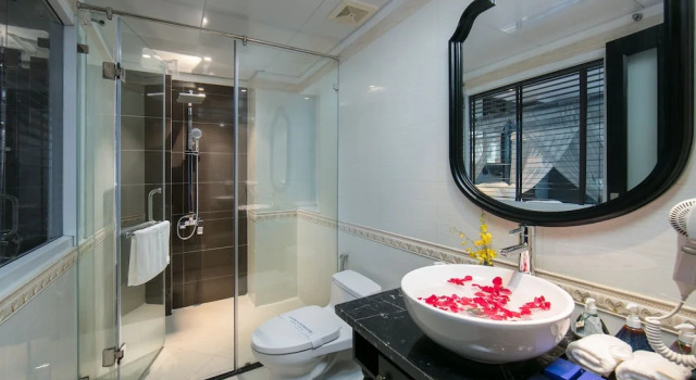 Трёхместный семейный номер Standard с видом на город Grande Collection Hotel & Spa
