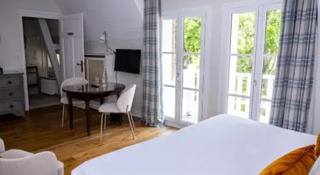 Полулюкс Domaine de la Tortinière
