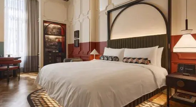 Номер Deluxe QT Singapore