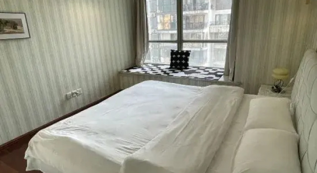 Люкс с 2 комнатами с балконом и с видом на реку Suye River View Homestay (Chongqing Jiefangbei Hongyadong)