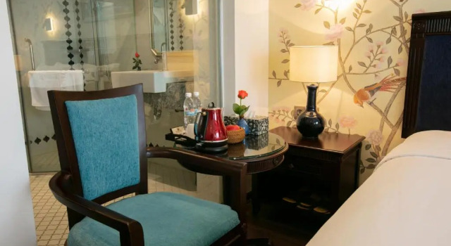 Двухместный номер Deluxe с балконом Golden Legend Boutique Hotel
