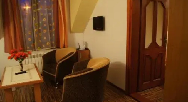 Willa Pod Dębami - SALA ZABAW - Małpi Gaj - blisko centrum, Забронировать Отель Недорогие отели Рабка, недорого