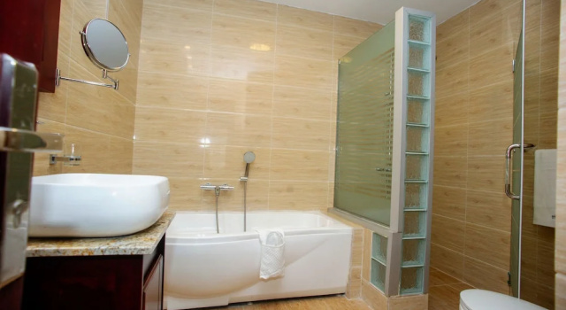Полулюкс El Doria Hotel