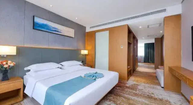 Люкс Luxury YueCheng Hotel