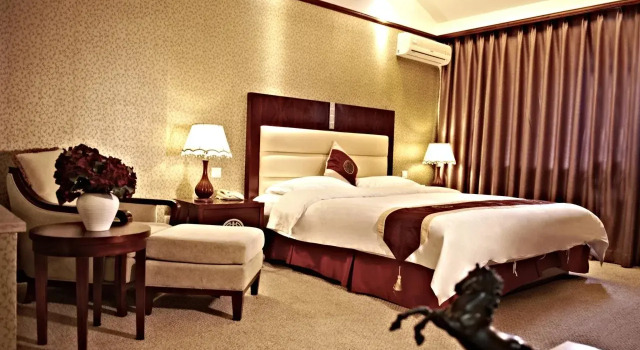 Lijiang Huama Hotel, Rezerwuj Hotel Lijiang Yunnan