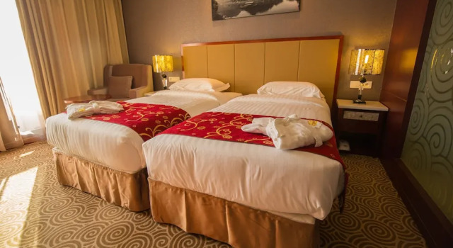 Двухместный номер Standard с балконом Hôtel Huatian Chinagora