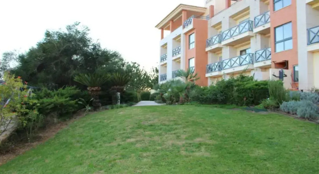 Апартаменты Charming 3-bed Apartment in Albufeira