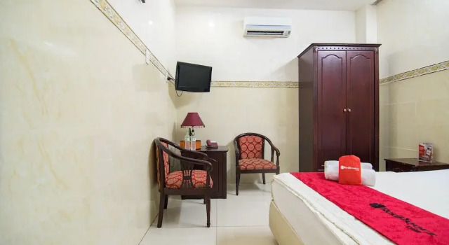 Номер Standard RedDoorz Plus near Tan Son Nhat Airport