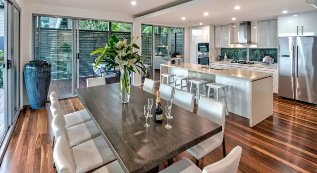 The Vue on Hamilton Island Deluxe Ocean View 4 Bedroom Refurbished Hou, Забронировать Отель Отели Острова Гамильтон с парковкой, Парковка