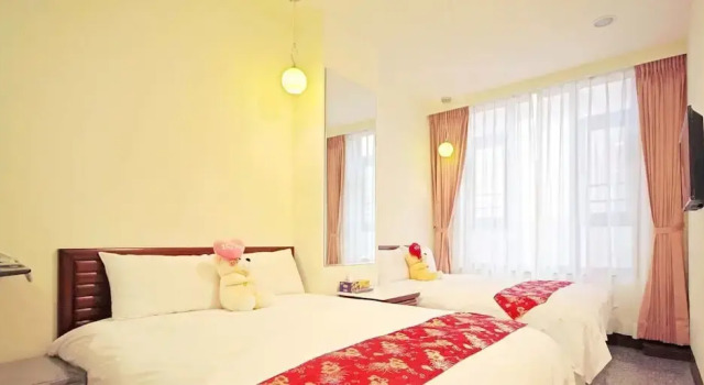 Номер Standard Sun Moon Lake Crown Yu Hotel