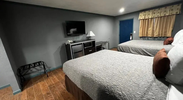 Четырёхместный номер Standard Relax Inn Ashdown