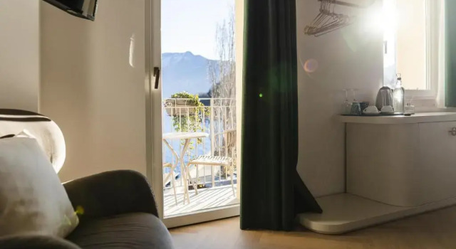 Двухместный номер Standard с видом на озеро LUXURY SUITES ROCOPOM - Lake Front
