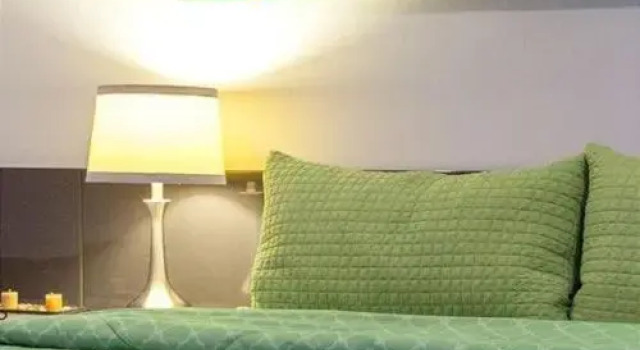 Desert Chill-Pool-Spa-5br/4ba, Забронировать Отель Отели Палм-Спрингса с парковкой, рядом с Palm Springs Mall Shopping Center, Парковка