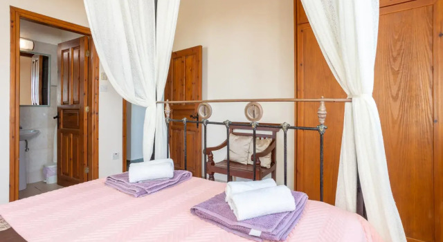 Villa Petroktisto, Rezerwuj Willa Hotele w Pomos z basenem, w pobliżu Tpoulorotsos Beach, Basen