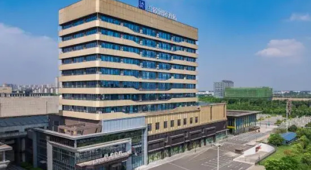 Lanou International Hotel (Funan Nanyang Avenue Outlets), Rezerwuj Hotel Hotele 4-gwiazdkowe w Fuyang, 4*