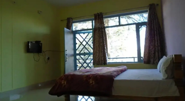 Gopal Binsar Retreat, Rezervovat Hotel Binsar Uttarakhand