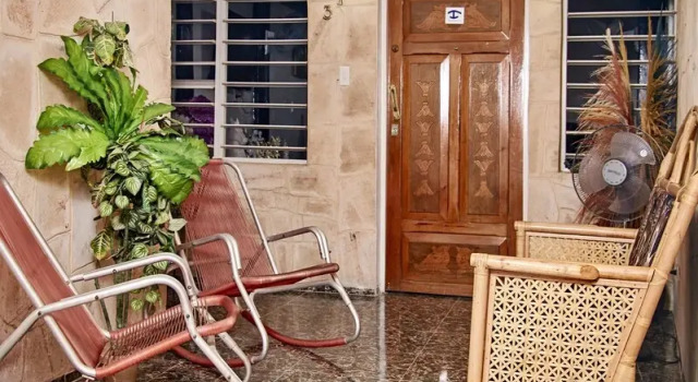 Casa Particular Amnelis, Забронировать Отель Отели Гаваны с парковкой, Парковка