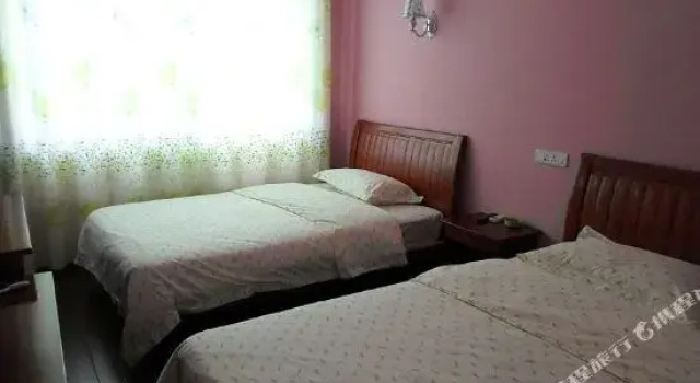 阳朔夜栖民宿, Rezerwuj Hotel Hotele w Yangshuo z parkingiem, w pobliżu Yangshuo Park, Parking