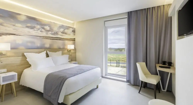 Четырёхместный номер Superior Best Western Hotel Le Semaphore