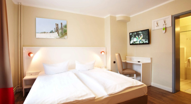 Трёхместный номер Standard Hotel Ostseehalle Kiel by Premiere Classe