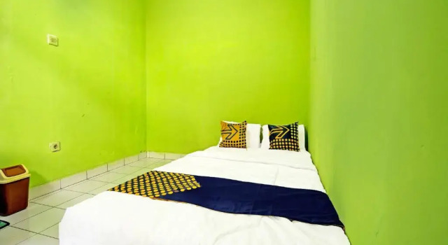 Номер Standard SPOT ON 91325 Pondok Hijau Guest House Syariah