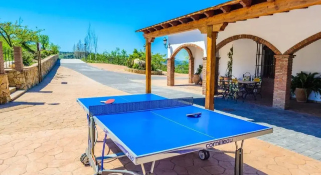 Mansion Piedras Blancas Colmenar by Ruralidays, Varaa Hotelli Colmenar Malaga Province
