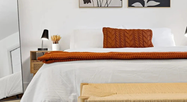 Коттедж Lovely Rental Unit With Free Parking on Premises