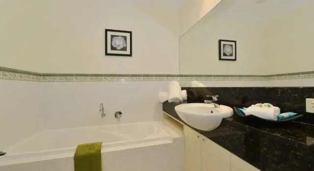 Коттедж Reef Villa Port Douglas