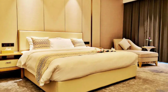 Двухместный номер Deluxe с видом на город Ramada Plaza Dongxing City Center