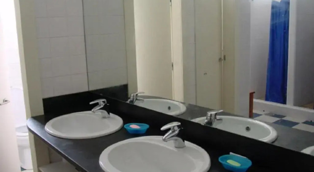 Кровать в общем номере Stone Farm Hostel