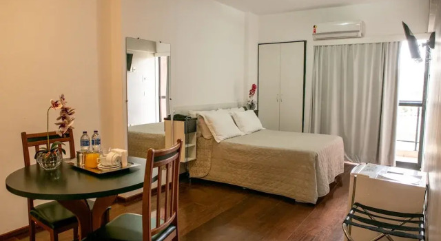 Люкс Executive с балконом Hotel Minas Tower Leopoldina By Samba