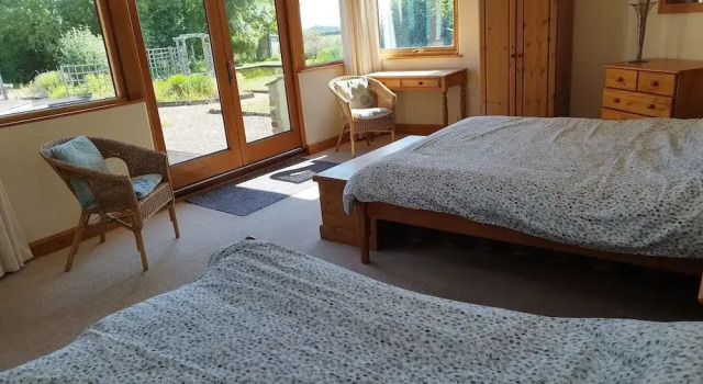 Peaceful and Stylish Cottage Near Taunton Somerset, Varaa Lomakoti Mökit kohteessa Merseyside, Mökki