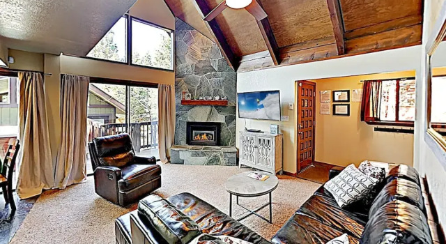 New Listing! Updated Mountain W/ Hot Tub 3 Bedroom Home