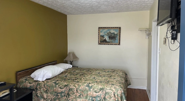 Двухместный номер Standard с видом на озеро Old Mill Motel