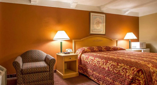 Номер Standard Relax Inn Saint Charles