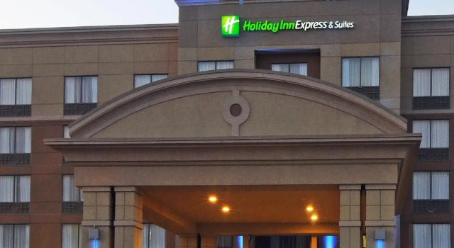 Двухместный люкс Holiday Inn Express Hotel & Suites North Bay by IHG