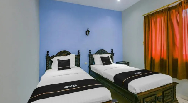 Camera Superior Istana Griya 2 Hotel Solo RedPartner
