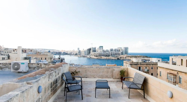 Valletta Collection - 101 Republic