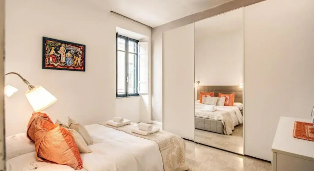 Colonna Suite - Rome Via del Corso Big Apartment, Забронировать Апартаменты/квартира Отели Рима с парковкой, рядом с Pincian Hill, Парковка