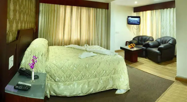 Pearl Regency, Varaa Hotelli Kottayam New Delhi