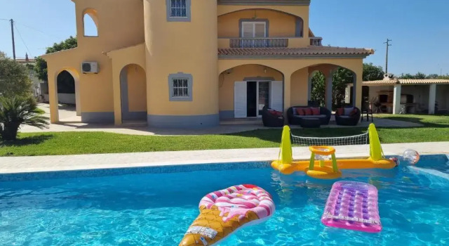 Коттедж House With Private Pool 5 Minutes From the Beach - Casa Giulia