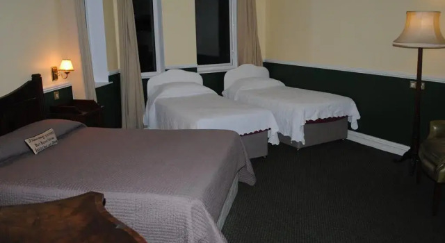 Семейный номер Standard Reddans of Bettystown Luxury Bed & Breakfast, Restaurant and Bar