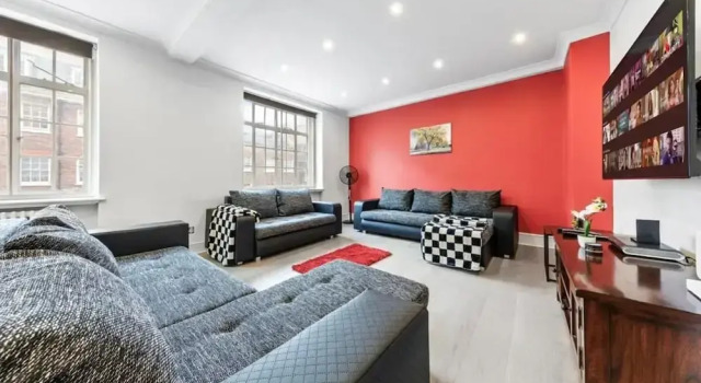 London Chic Apartment - City Center Gem