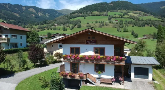 Апартаменты Appartement Am Tatscherlehen