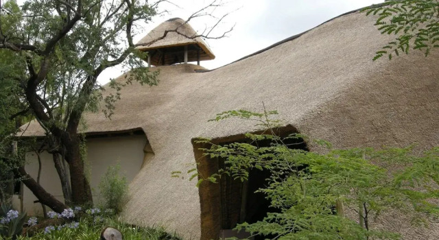 Modikgweng Lodge, Prenota Hotel Boshoek 