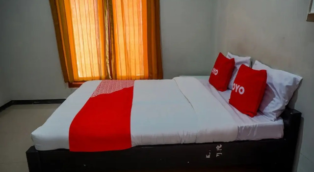 Standard Doppel Zimmer HKP Homestay RedPartner Blitar