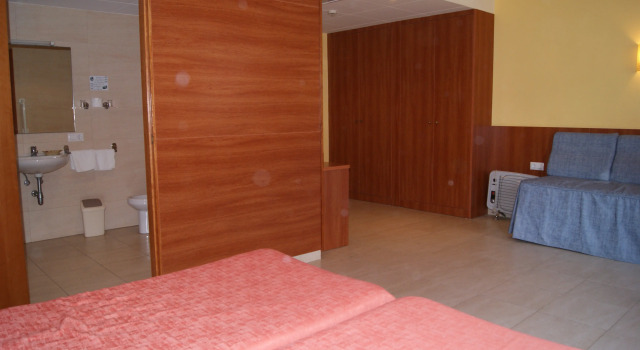 Checkin Montpalau, Забронировать Отель Отели Пинеда-де-Мар с завтраком, Завтраки