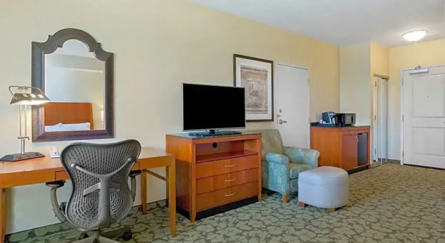 Четырёхместный люкс Hilton Garden Inn Sacramento Elk Grove