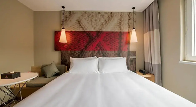 Двухместный номер Standard ibis Chengdu Yongfeng Hotel